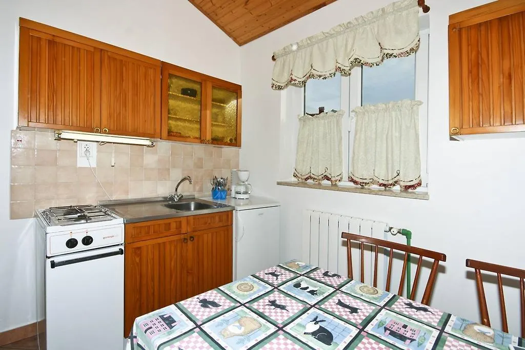 Apartment Robi Pomer