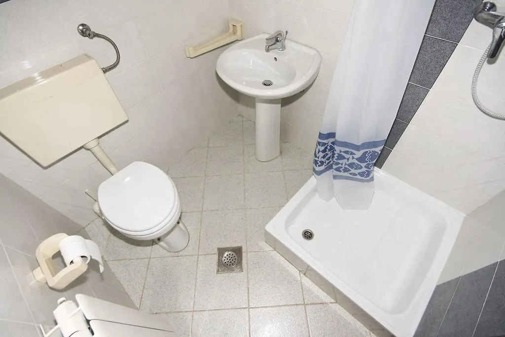 Apartment Robi Pomer Croatia