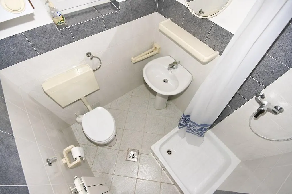 Apartment Robi Pomer