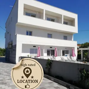 Affittacamere Apartmant&rooms Rosa Medulin, Pomer